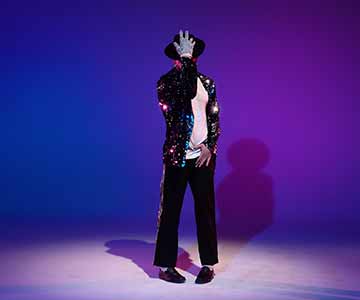 🕴 Show Michael Jackson
